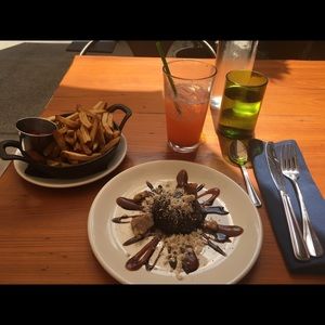 Meet your Posher, Halima